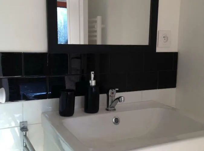 5 Rue De La Corderie * Granville